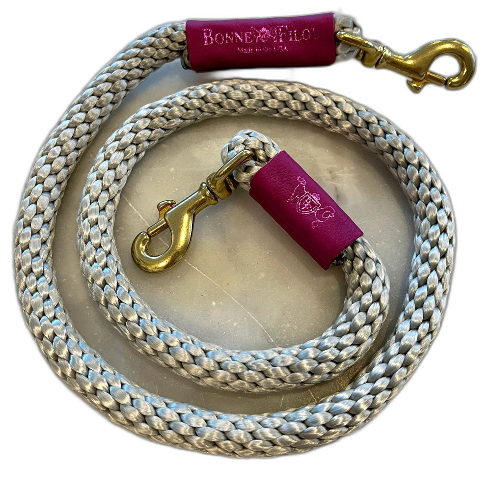 Bonne et Filou Braided Rope Dog Leash, 4 ft, shown on a white background